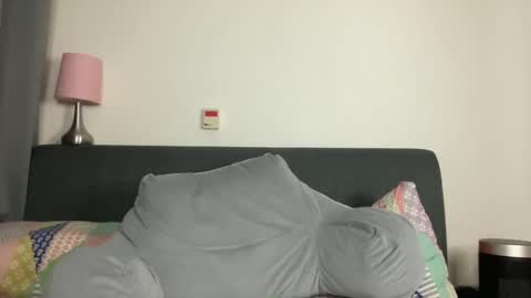 Snapshot of barbiegirl966 chatting on January 30, 9:47 pm barbiegirl966 online show from January 30, 9:47 pm