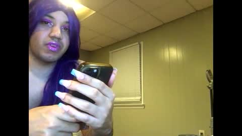 Snapshot of barbiegutzfan3 chatting on October 1, 4:00 am Tsbaby301 online show from October 1, 4:00 am