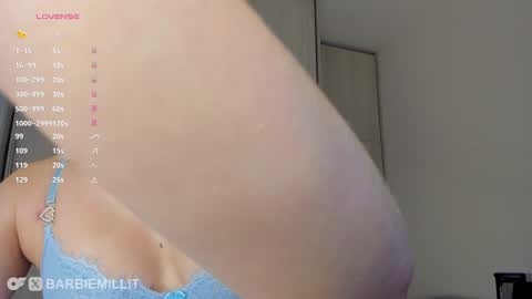 Snapshot of barbiemillit chatting on January 25, 1:21 am barbiemillit online show from January 25, 1:21 am