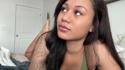 chicka online show from January 25, 6:24 pm