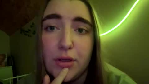 Sue  online show from May 1, 9:20 pm