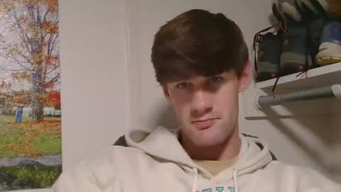 basicallyjustmee online show from October 31, 3:07 am