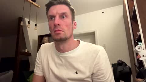 basst23 online show from February 11, 11:33 pm