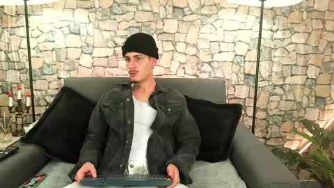 Bastian online show from October 24, 5:30 am