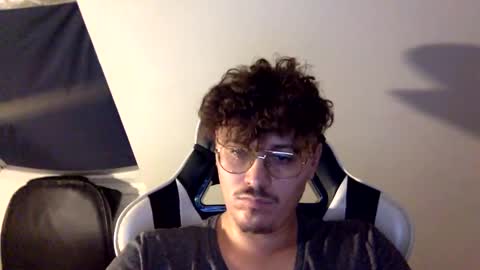 Bastian online show from December 14, 9:13 pm