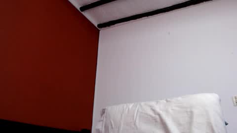 Snapshot of bayonette_black chatting on March 8, 11:37 am bayonette_black online show from March 8, 11:37 am
