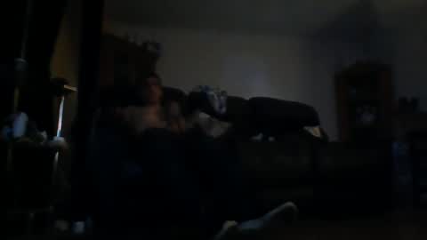 bazzbee1986 online show from October 29, 2:13 am