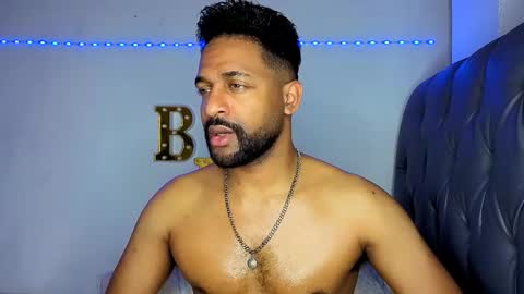 john online show from April 19, 4:02 am