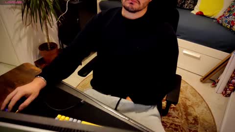 CallMeDaddy online show from December 1, 5:37 pm