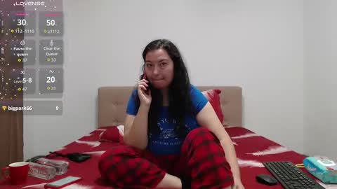 Snapshot of bbw_milf_4u chatting on October 2, 6:01 am Emma online show from October 2, 6:01 am