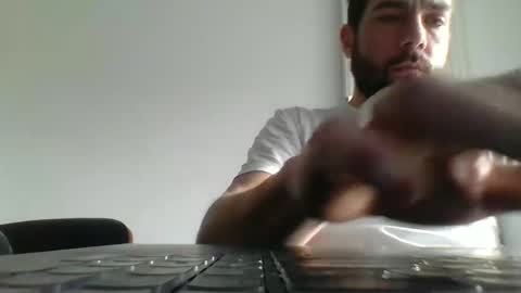 Snapshot of bdemwi2588 chatting on February 8, 8:52 am bdemwi2588 online show from February 8, 8:52 am