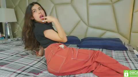 Helena  Evan online show from March 6, 12:15 pm