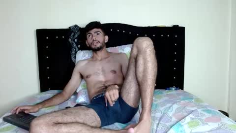 Snapshot of bear_97s chatting on February 13, 3:29 am Pipe online show from February 13, 3:29 am