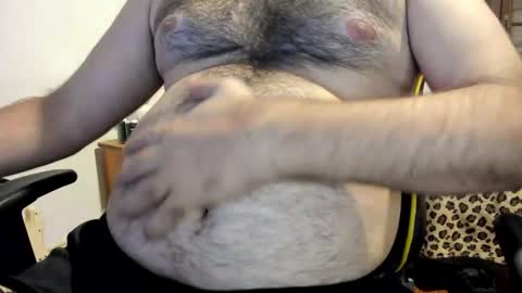 DOM bear online show from April 22, 4:08 am