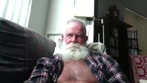 Snapshot of beardbushy chatting on October 19, 5:17 pm beardbushy online show from October 19, 5:17 pm