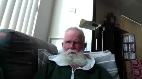 beardbushy online show from May 29, 4:05 pm