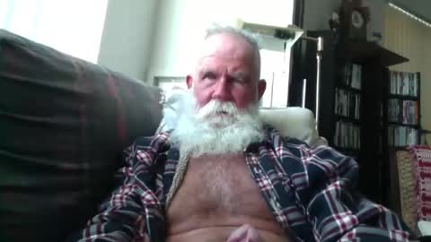 Snapshot of beardbushy chatting on September 14, 3:46 pm beardbushy online show from September 14, 3:46 pm