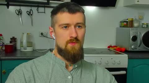 Zeus online show from March 22, 9:08 pm