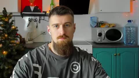 Zeus online show from December 24, 6:06 pm