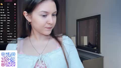 Snapshot of beatrixcutsforth chatting on September 24, 6:42 am Beatrix or Triss3 online show from September 24, 6:42 am