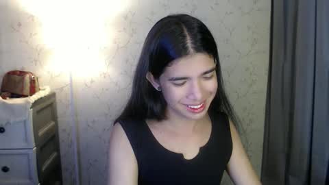 TRIXIE online show from February 3, 8:02 pm