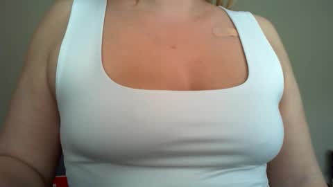 beauty_annyta online show from March 6, 9:52 am