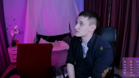 liam online show from April 11, 7:07 pm