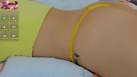 Snapshot of beautyari_ chatting on September 12, 4:09 pm Ariana Reyes online show from September 12, 4:09 pm