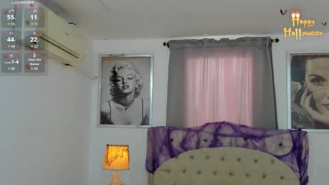 Snapshot of beautyari_ chatting on October 15, 12:50 pm Ariana Reyes online show from October 15, 12:50 pm