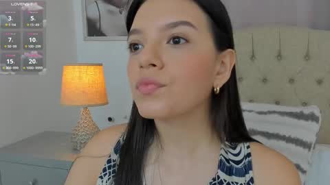 Snapshot of beautyari_ chatting on March 6, 12:19 pm Ariana Reyes online show from March 6, 12:19 pm
