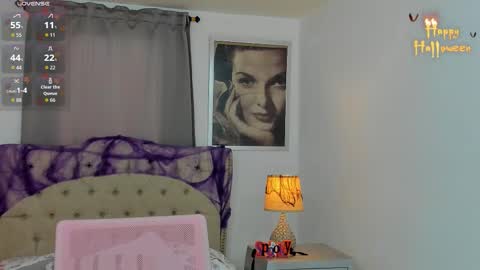 Snapshot of beautyari_ chatting on October 16, 1:00 pm Ariana Reyes online show from October 16, 1:00 pm