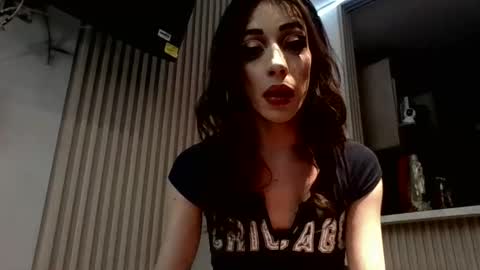 Snapshot of beautyqueen__ chatting on September 13, 11:07 pm BeautyMaffe online show from September 13, 11:07 pm