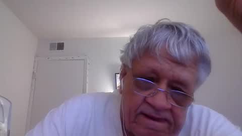 beautytomyeyes online show from December 13, 7:43 pm