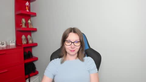 Zoe online show from June 1, 5:42 am