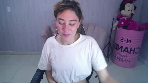 beba_fox_a online show from November 15, 3:52 am