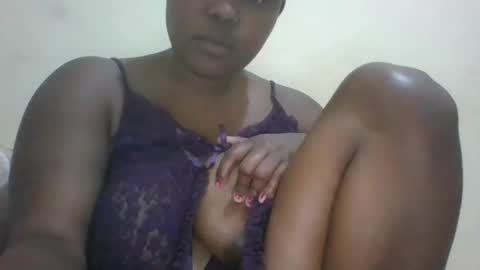 bebswee21 online show from April 25, 10:17 am