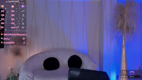 Snapshot of beccabaxter chatting on October 14, 8:23 pm Am Becca online show from October 14, 8:23 pm