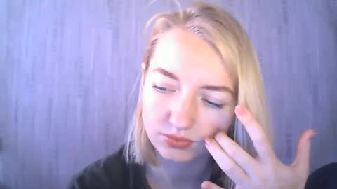 BeckiXJewel online show from February 15, 11:28 am