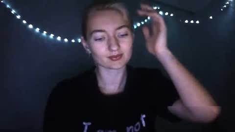 BeckiXJewel online show from December 30, 7:59 am