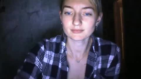 BeckiXJewel online show from February 2, 8:41 pm