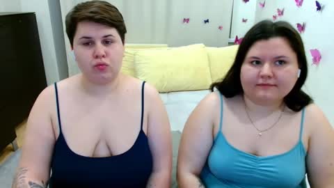 BeckyAndEllen online show from October 2, 4:39 pm