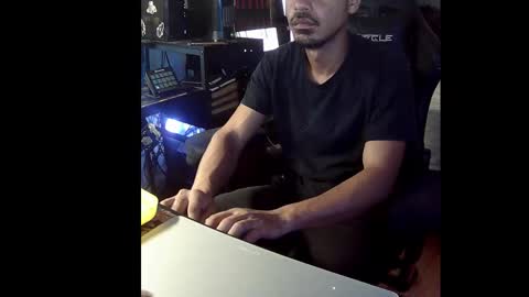 hungnheavy online show from November 23, 6:06 pm