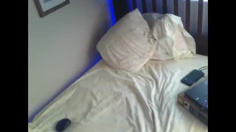 Bedwetboys online show from May 30, 1:42 pm
