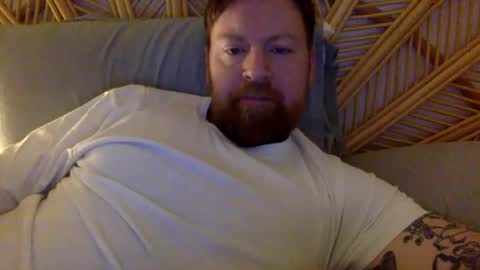 Snapshot of beewolf25 chatting on October 17, 10:25 pm Beewolf online show from October 17, 10:25 pm