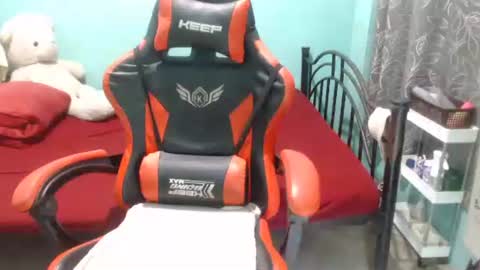 Tezza online show from September 19, 1:37 pm