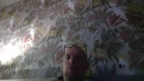 Snapshot of belgianordenary chatting on December 17, 1:29 am belgianordenary online show from December 17, 1:29 am