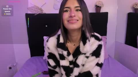 Bella online show from December 15, 3:08 pm