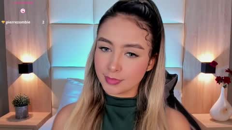 Bella cam online show from November 21, 8:18 pm