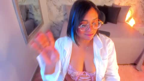 Dessi  online show from March 9, 12:42 pm