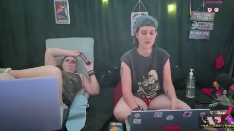 Bella James online show from November 27, 6:37 pm